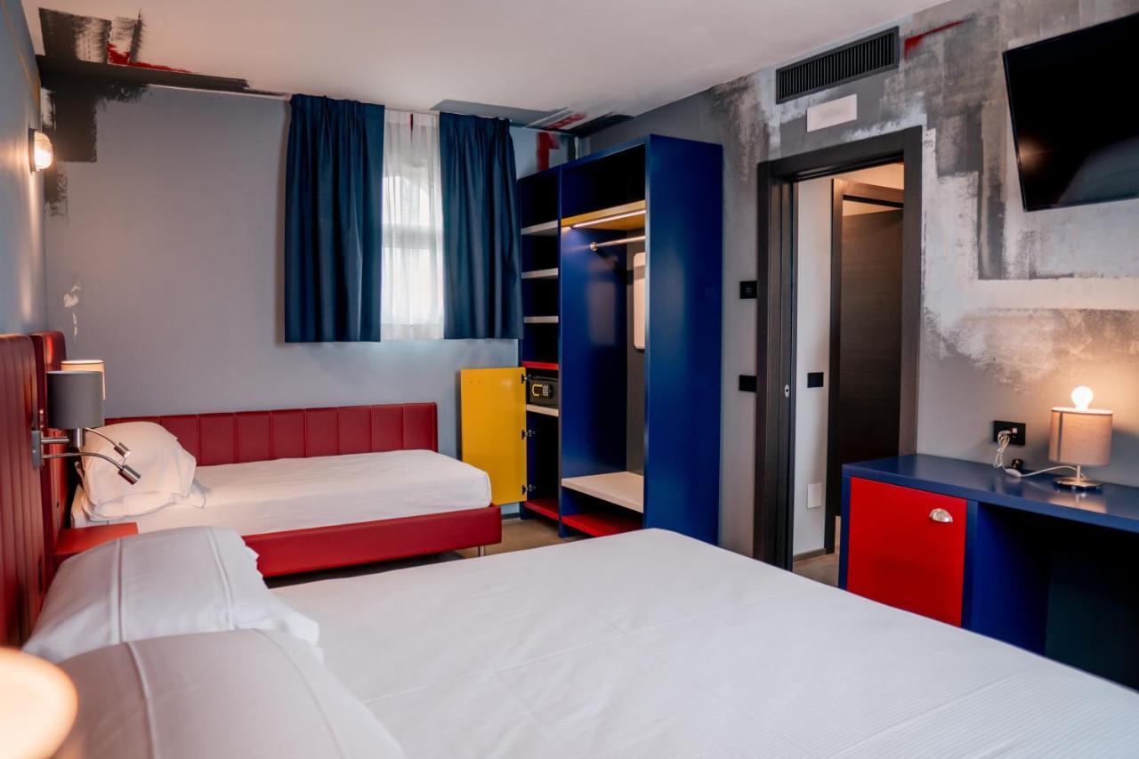 K Modern Hotel Peschiera del Garda Exterior photo